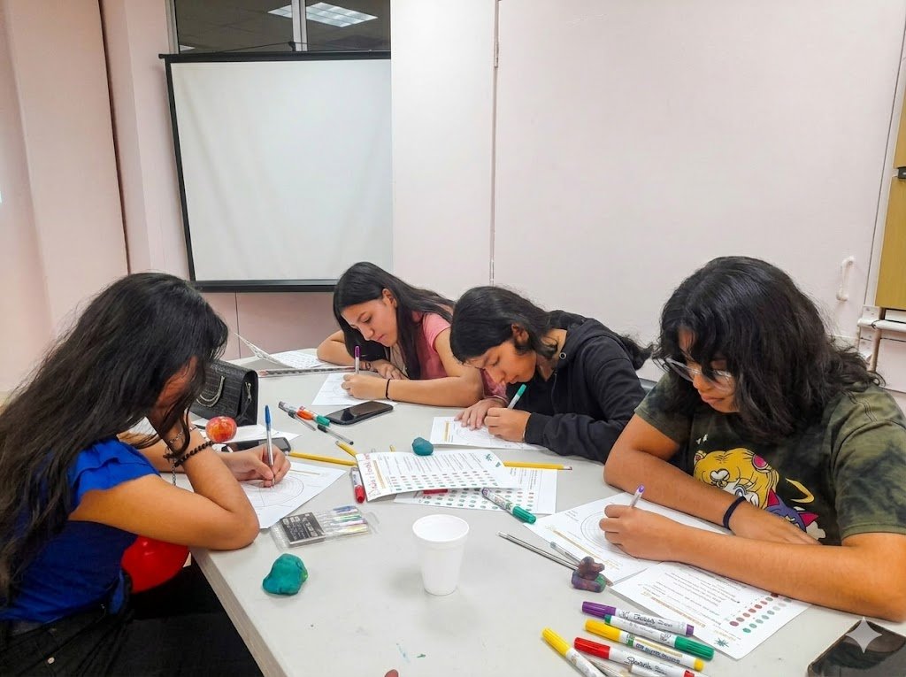 Jornada Estrategias del bienestar emocional con madres y referentes de becarias